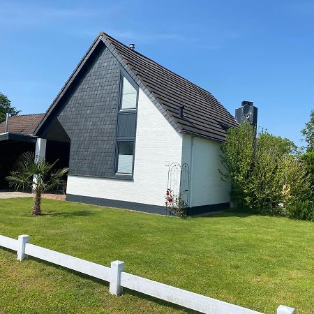 Traumhaftes Geraeumiges Ferienhaus In Meernaehe 布勒伊尼瑟 外观 照片