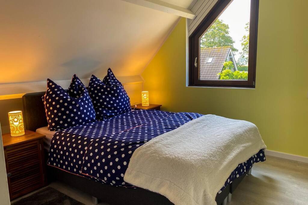 Traumhaftes Geraeumiges Ferienhaus In Meernaehe 布勒伊尼瑟 外观 照片